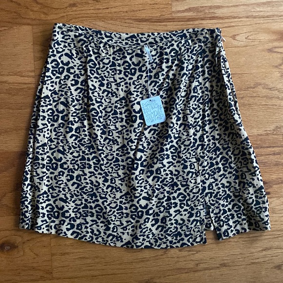 Free People Solstice Sun Skirt. NWT. Size 0 - Picture 2 of 6